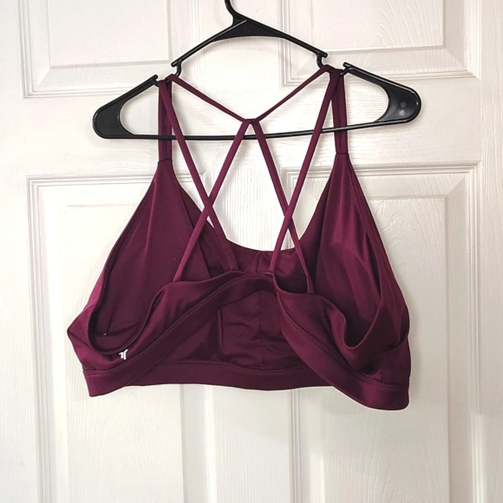 New Old Navy Strappy Sports Bra In Raspberry Size 3X - Picture 3 of 5